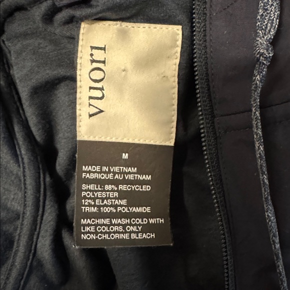 Vuori Jacket - Picture 2 of 4